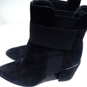 Stuart Weitzman Black Suede Chelsea Boots in 8M